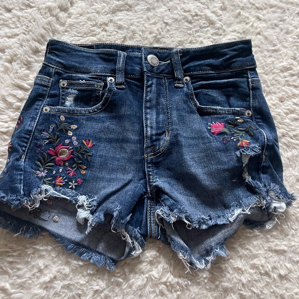 Flower jean shorts